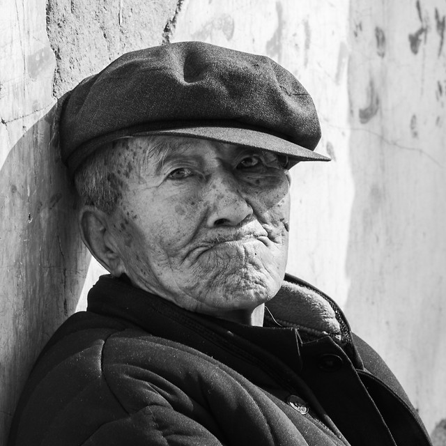 people-portrait-one-elderly-man 图片素材