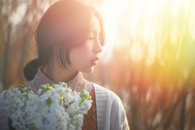 nature-woman-portrait-flower-photograph 图片素材