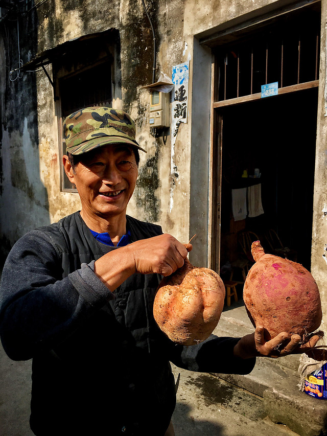 people-street-man-adult-market picture material