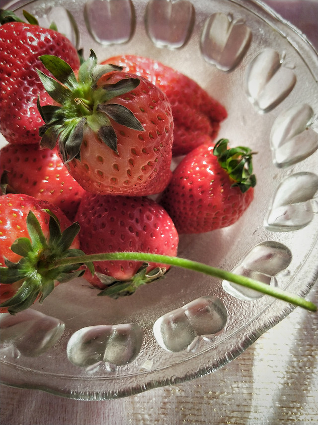 strawberry-fruit-food-sweet-berry 图片素材