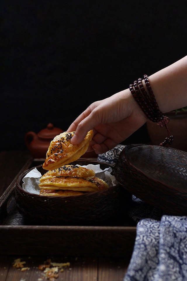 food-people-one-chocolate-fruit 图片素材