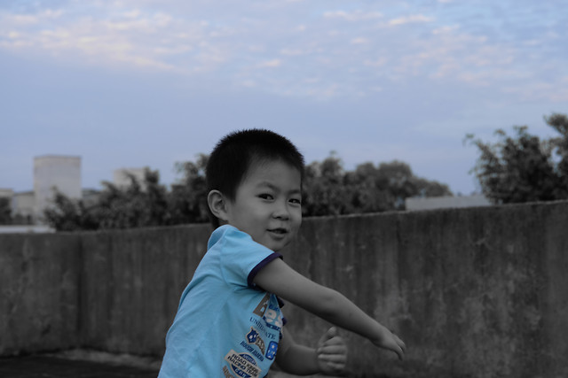 child-people-portrait-girl-park 图片素材