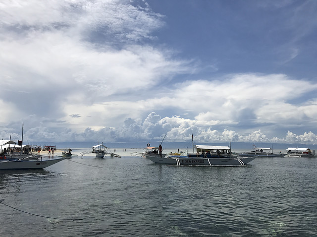 water-travel-watercraft-no-person-boat 图片素材