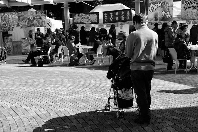 people-street-monochrome-road-white picture material