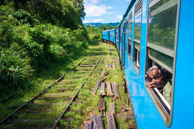 railway-train-locomotive-track-travel 图片素材