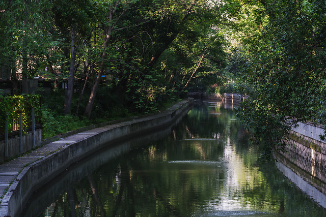 bridge-water-river-reflection-no-person 图片素材