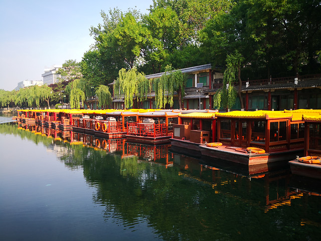 water-river-reflection-canal-lake 图片素材
