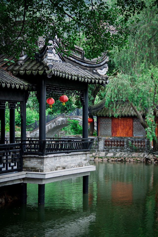 wood-water-architecture-green-travel 图片素材