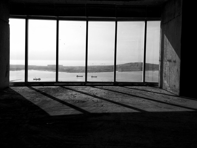 monochrome-window-abandoned-no-person-black picture material