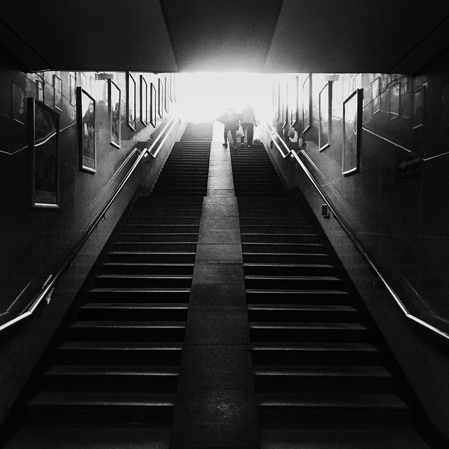 black-and-white-light-monochrome-building-step 图片素材