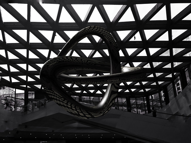 modern-city-urban-steel-architecture 图片素材