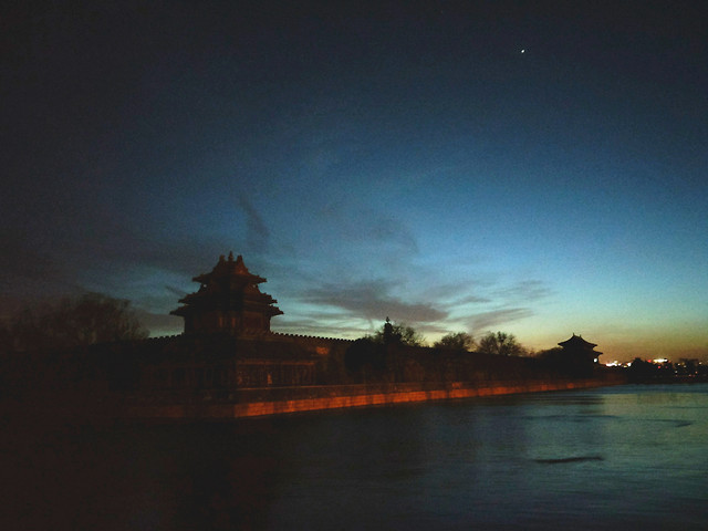 sunset-dawn-no-person-water-moon 图片素材