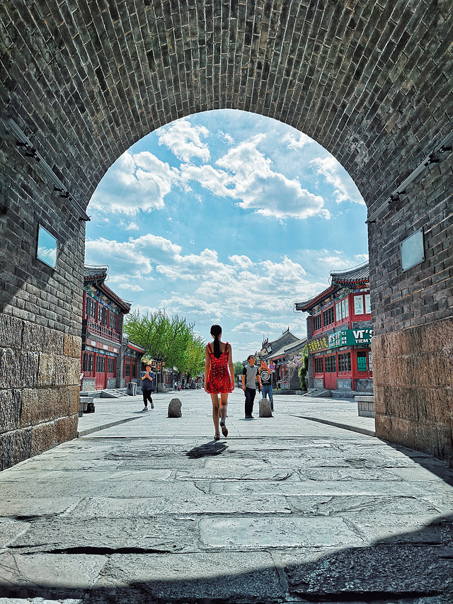 people-sky-architecture-building-town 图片素材