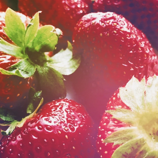 strawberry-natural-foods-strawberries-red-plant 图片素材